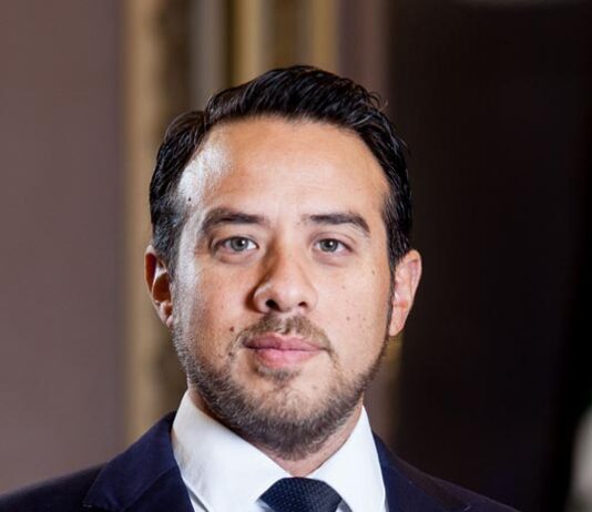 Más recursos para seguridad, facilidad en apertura de empresas y estancias infantiles, son propuestas del candidato panista, Oswaldo Jiménez.