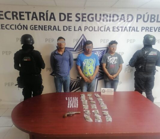 Detiene Unidad Mixta de Reacción a tres presuntos delincuentes en Texmelucan