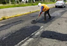 Realiza Secretaría de Infraestructura bacheo emergente en la Recta a Cholula