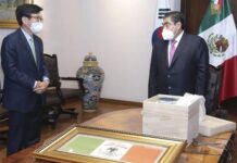 Miguel Barbosa se reúne con Suh Jeong-In, embajador de Corea del Sur en México