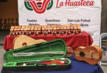 Entrega Cultura instrumentos musicales huapangueros a 12 municipios