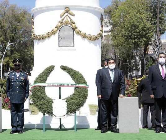 Se celebra en Puebla el 220 aniversario de la Consumación e la Independencia de México.