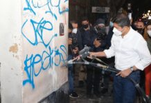 Eduardo Rivera Pérez arranca programa de limpieza y retiro de grafiti en el Centro Histórico.
