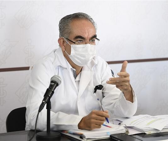 Casos de COVID-19 en Puebla se mantienen a la baja: Salud