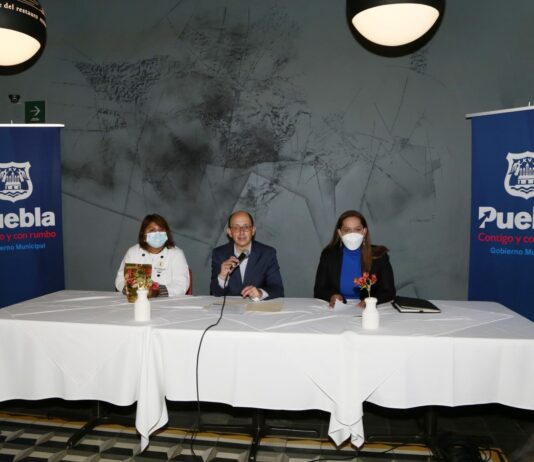 Ayuntamiento de Puebla invita a visitar el Festín Poblano Edición Navideña.