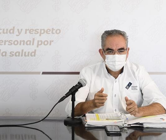 Inicia refuerzo contra COVID-19 para 50 y más en Puebla capital