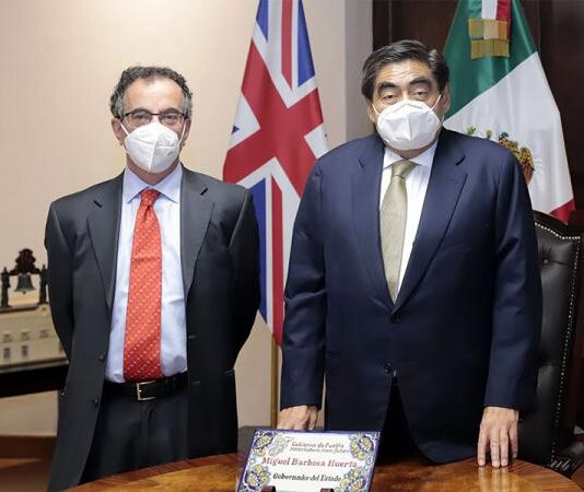 El Gobernador Barbosa sostiene reunión con el Embajador en México del Reino Unido.