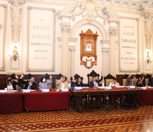 Avala cabildo poblano mecanismo para evitar obstrucción de la vía pública.
