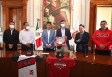 Amauri Otero Pérez, promesa del béisbol nacional, fue reconocido por el Ayuntamiento de Puebla