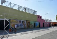 Ayuntamiento remodela fachadas y espacios públicos en San Antonio y El Refugio.