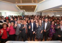 Eduardo Rivera reconoce labor de las y los maestros en Puebla.