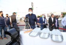 Eduardo Rivera inicia modernización de semáforos y luminarias en Puebla Capital.