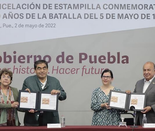 Preside MBH Cancelación de Estampilla Conmemorativa por Batalla del 5 de Mayo