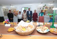 Presentan en el Congreso del Estado festividades por el Día de la Santa Cruz en Huaquechula