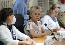 Aprueban en Comisión del Congreso reservar asientos para mujeres en transporte público.