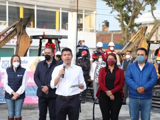 Eduardo Rivera arranca la rehabilitación de prolongación 25 poniente.