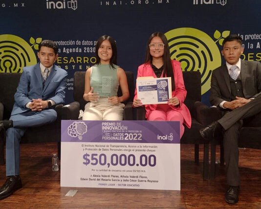 Estudiantes de la BUAP ganan el Premio a la Innovación y Buenas Prácticas en la Protección de Datos Personales 2022