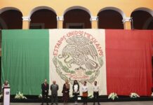 Inaugura Cultura exposición “Homenaje a la Bandera Nacional”
