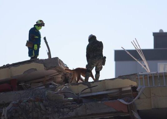 Misión Rescate inicia labores de búsqueda en Turquía: Ebrard