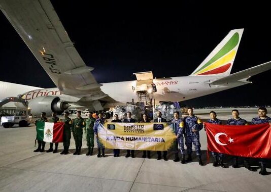 Envía México 100 toneladas de ayuda humanitaria a Turquía
