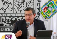 El Gobernador Sergio Salomón defiende sus nuevas designaciones en el Gabinete Estatal.