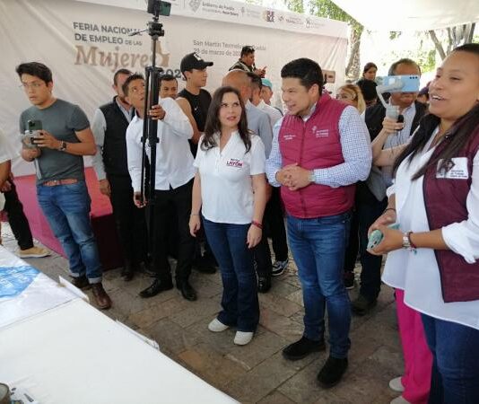 Con firma de convenio, gobierno estatal y San Martín Texmelucan promoverán el empleo