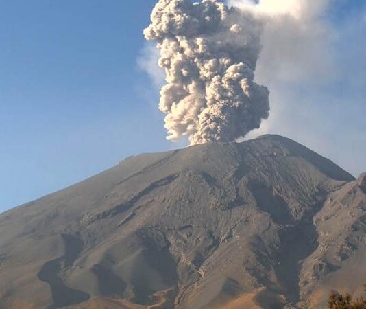 Actividad del Popocatépetl no representa riesgo para la población: SEGOB