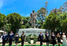 Encabeza Sergio Salomon el acto conmemorativo al 151 aniversario de Benito Juárez