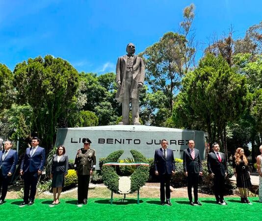 Encabeza Sergio Salomon el acto conmemorativo al 151 aniversario de Benito Juárez