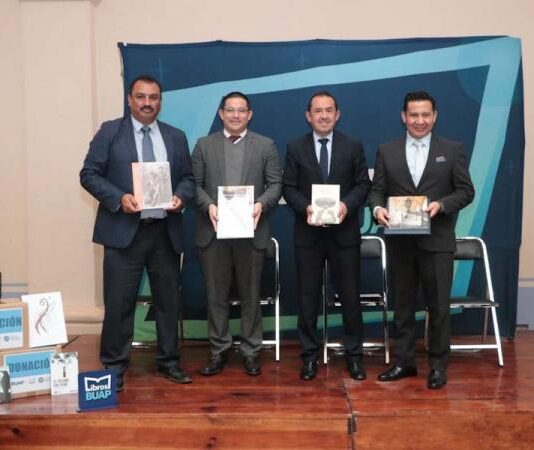 La BUAP dona 5 mil 800 libros para las mujeres y hombres recluídos en los centros penitenciarios.