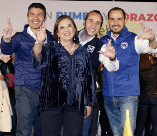 Xóchilt Gálvez acompaña a Mario Riestra y Eduardo Rivera en cierre de precampaña.