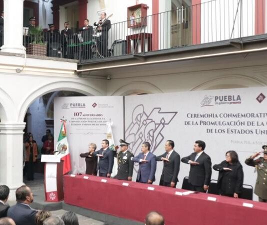 Conmemora gobierno de Puebla 107 Aniversario de la Promulgación de la Constitución Mexicana