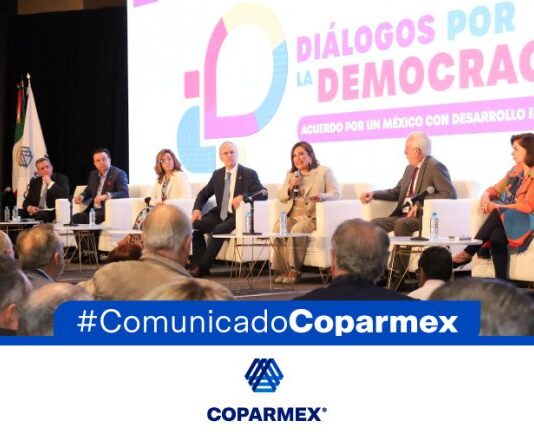 Xóchitl Gálvez firmó el “acuerdo por un México con desarrollo inclusivo” impulsado por Coparmex