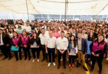 Mario Riestra anuncia proyectos de desarrollo y seguridad para universitarios.