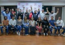 Redes sociales progresistas se suma al equipo de Mario Riestra.