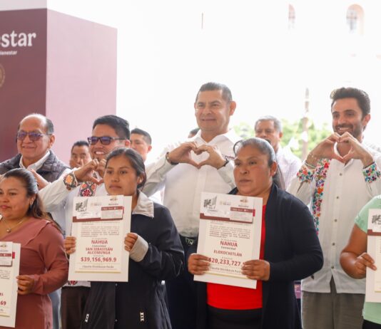Mil millones de pesos invertidos permitirán realizar más de 4 mil 500 proyectos en todo el estado: Armenta.