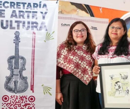 Exposiciones itinerantes recorrerán municipios poblanos para promover acceso al arte y cultura.