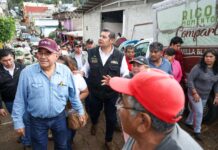 Alejandro Armenta atiende desastre ocurrido en la sierra norte por la tormenta Jerry.