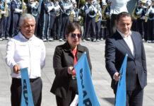 Lilia Cedillo da el banderazo de salida a 14 toneladas de víveres para las familias afectadas por las lluvias.