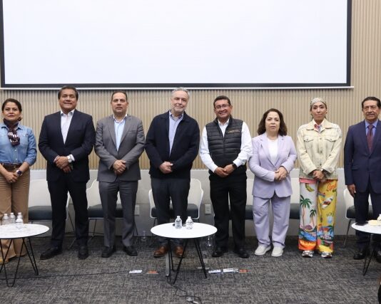 Realizan en el Congreso de Puebla foro para analizar el impacto de la reforma electoral en la democracia.