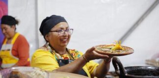 Cocineras tradicionales celebran a la cocina poblana en la Feria 2026.