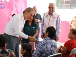 Pepe Chedraui, a través del programa “Oír para Vivir”, entrega 50 aparatos auditivos.
