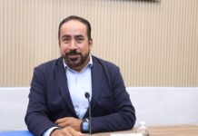 Diputado Rafael Micalco solicita información sobre el proceso de la mañanera en el Congreso del Estado.