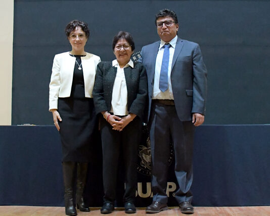 Dicta conferencia en la BUAP la subgobernadora del Banco de México.