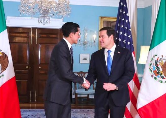 Se reúnen el canciller Roberto Velasco Álvarez y el secretario de Estado de Estados Unidos, Marco Rubio