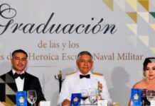 Omar García Harfuch participó en la graduación de cadetes de la Heroíca Escuela Naval Militar.
