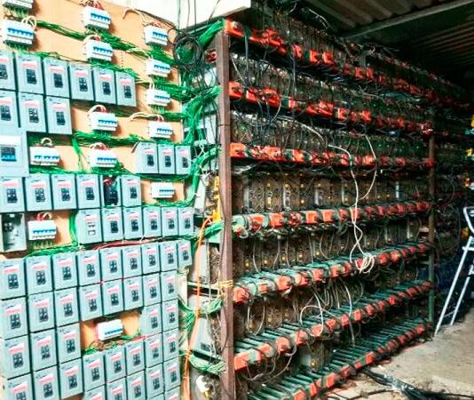 FGR, Marina y SSP aseguran inmueble presuntamente utilizado para minería de criptomonedas.