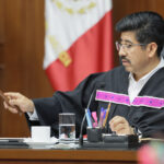 Hugo Aguilar Ortiz encabezó la conmemoración del evento “Un año de justicia real y verdadera”.