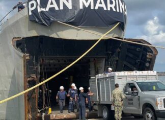 Zarpa buque para establecer puente marítimo y llevar apoyo a la población afectada por el huracán “Polo”.