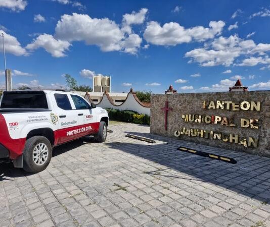 Protección Civil Estatal mantiene vigilancia en panteones ante Día de Muertos.